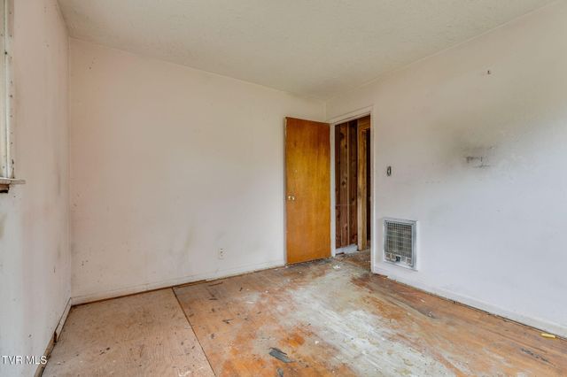 128 South Street, Bristol, VA 24201