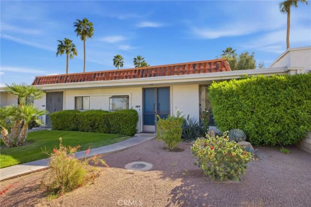 45830 Ocotillo Dr, Palm Desert, CA 92260