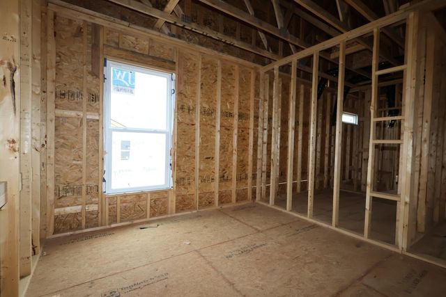 540 Creekside Loop S, Pataskala, OH 43062
