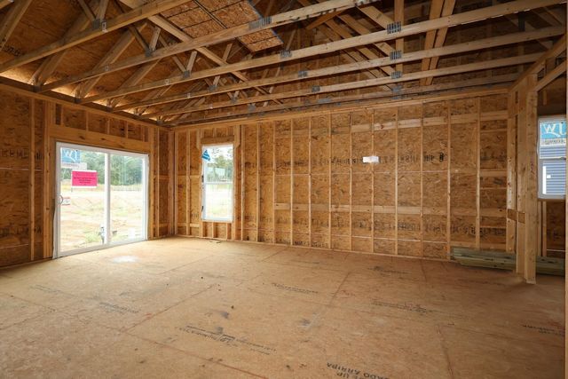 540 Creekside Loop S, Pataskala, OH 43062