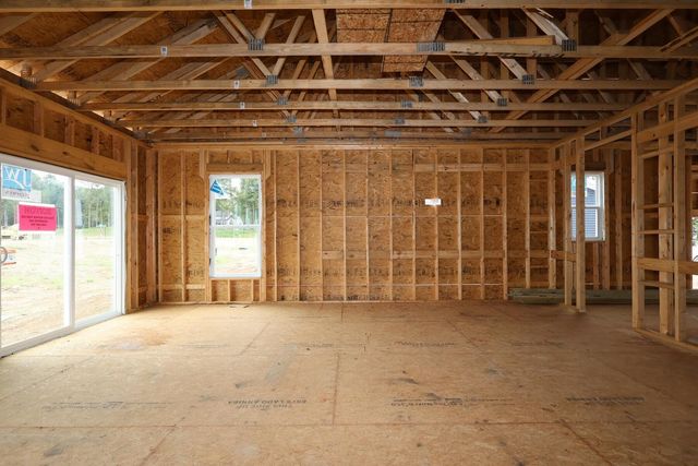 540 Creekside Loop S, Pataskala, OH 43062