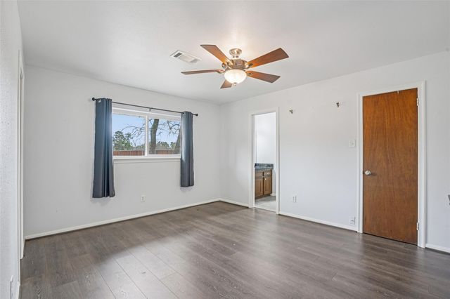 14665 Laramie Trl, Montgomery, TX 77316