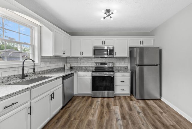 3441 Foxrun Ln, Clarksville, TN 37042