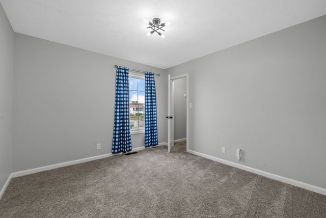 3441 Foxrun Ln, Clarksville, TN 37042