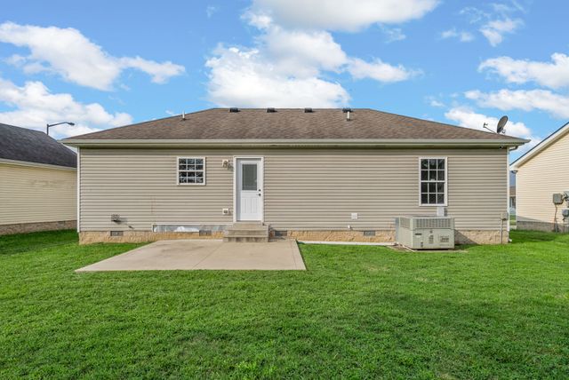 3441 Foxrun Ln, Clarksville, TN 37042