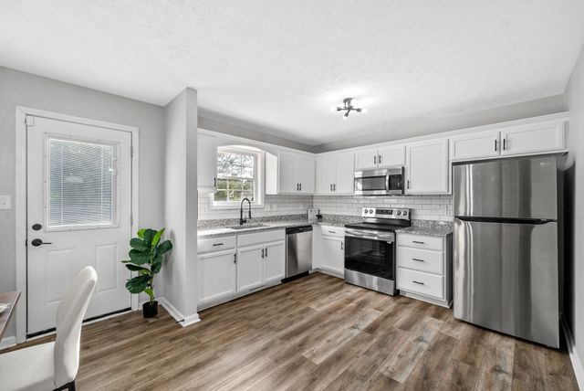 3441 Foxrun Ln, Clarksville, TN 37042