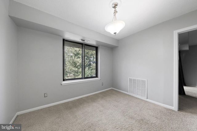 113-6 ECHELON RD, Voorhees, NJ 08043