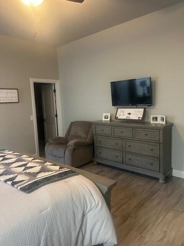 2066 Cabrillo Court, Tulare, CA 93274