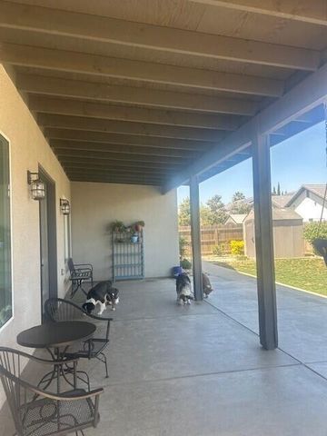 2066 Cabrillo Court, Tulare, CA 93274