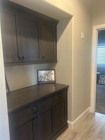 2066 Cabrillo Court, Tulare, CA 93274