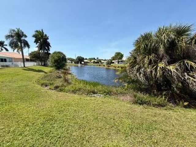 10839 Madison Drive, Boynton Beach, FL 33437