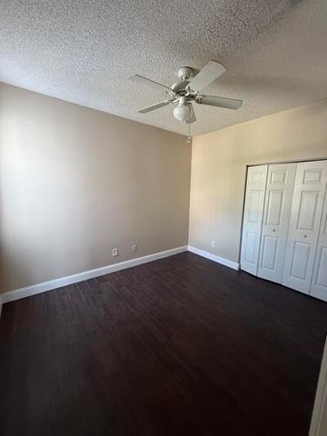 10839 Madison Drive, Boynton Beach, FL 33437