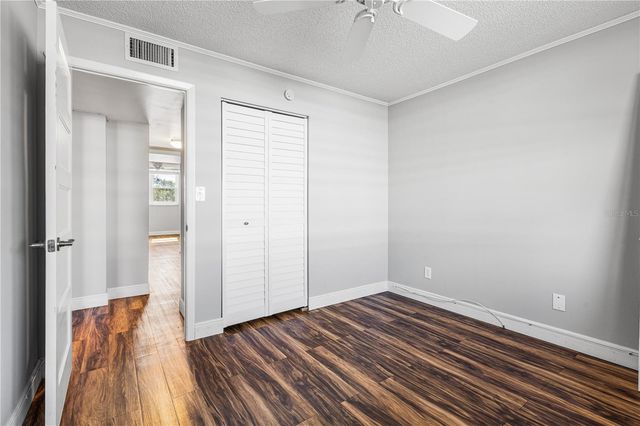 4915 BAY STREET NE 224, St Petersburg, FL 33703