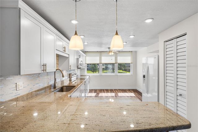 4915 BAY STREET NE 224, St Petersburg, FL 33703