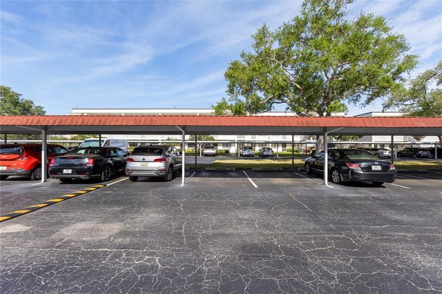 4915 BAY STREET NE 224, St Petersburg, FL 33703