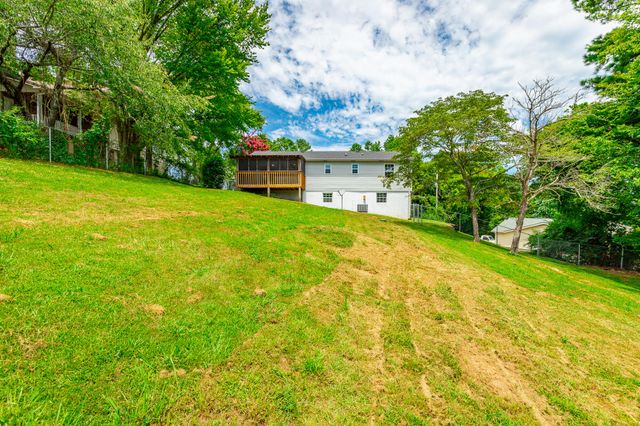 34 Old World Drive, Ringgold, GA 30736