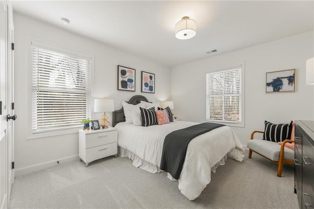 684 Sunstone Lane, Lawrenceville, GA 30043