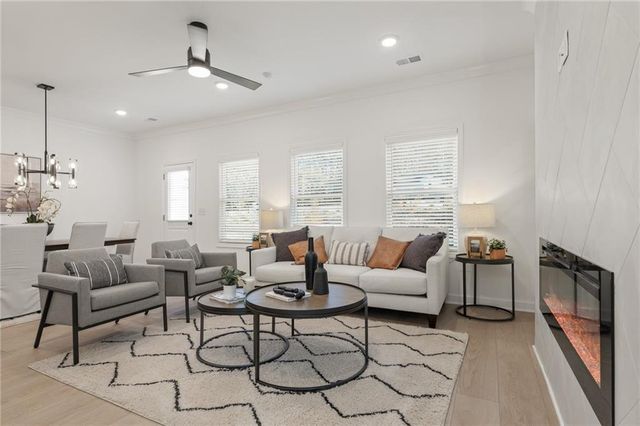 684 Sunstone Lane, Lawrenceville, GA 30043