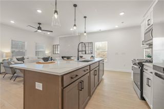 684 Sunstone Lane, Lawrenceville, GA 30043