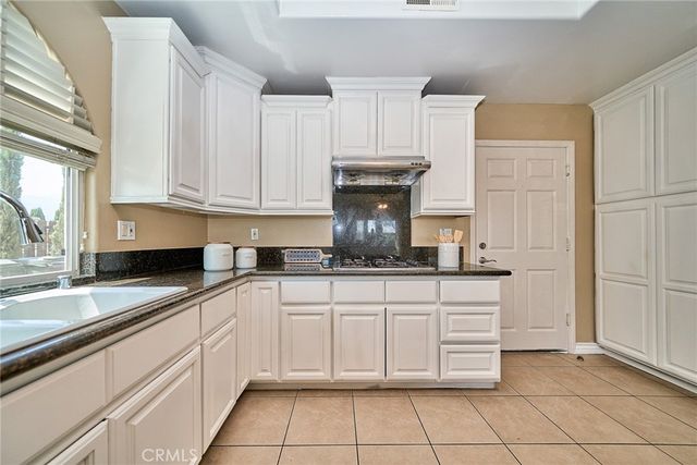 2577 Mountain Avenue, Duarte, CA 91010