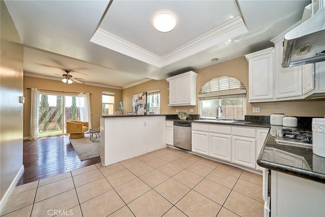 2577 Mountain Avenue, Duarte, CA 91010