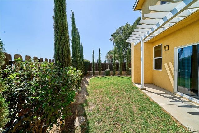 2577 Mountain Avenue, Duarte, CA 91010