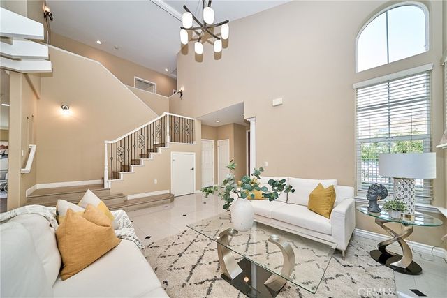 2577 Mountain Avenue, Duarte, CA 91010