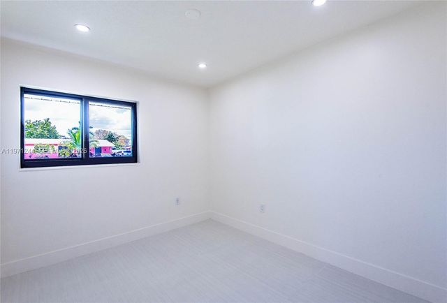 11861 SW 185th Ter, Miami, FL 33177