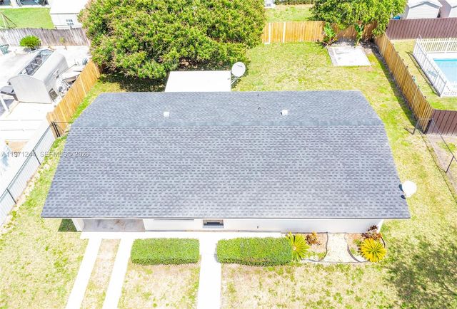 11861 SW 185th Ter, Miami, FL 33177