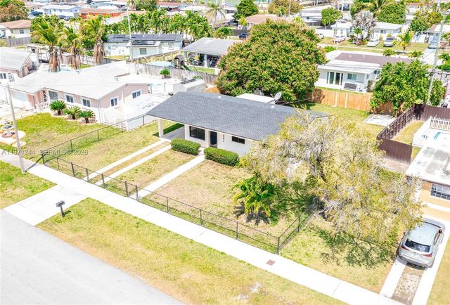 11861 SW 185th Ter, Miami, FL 33177