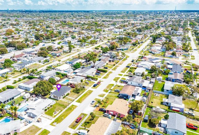 11861 SW 185th Ter, Miami, FL 33177