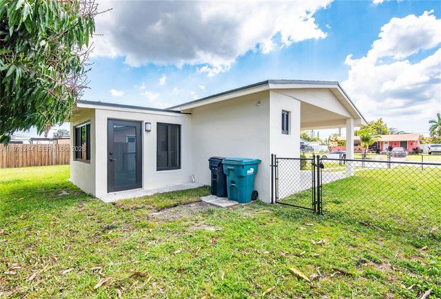 11861 SW 185th Ter, Miami, FL 33177