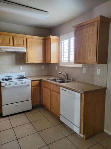 10051 RAILROAD Drive 202, El Paso, TX 79924