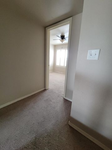 10051 RAILROAD Drive 202, El Paso, TX 79924