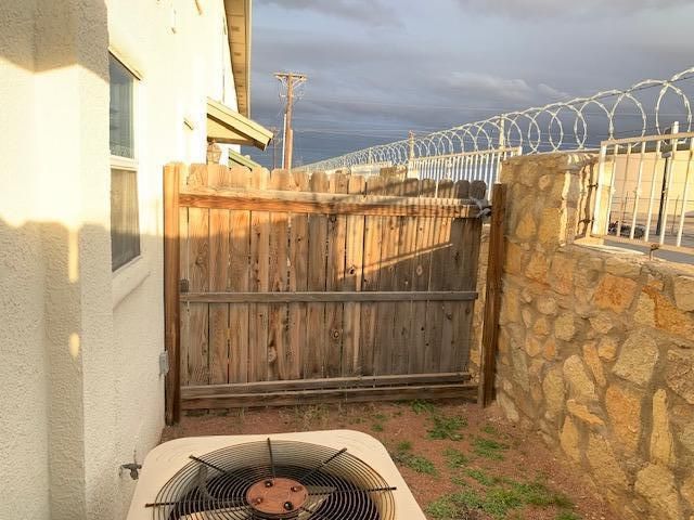 10051 RAILROAD Drive 202, El Paso, TX 79924