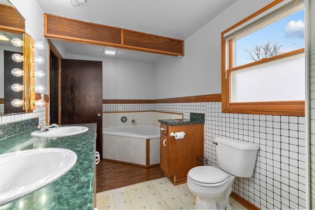 N2920 MAIN ROAD, Hortonville, WI 54944