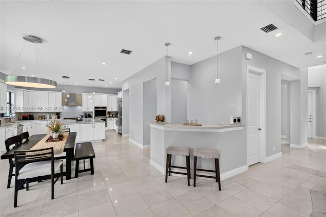 10283 Sweet Bay Manor, Parkland, FL 33076