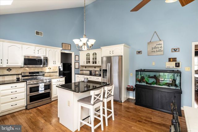 282 CHESTERFIELD JACOBSTOWN RD, Wrightstown, NJ 08562