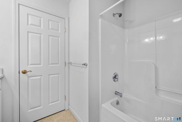 24 Phillips Farm Road 24, East Hartford, CT 06118