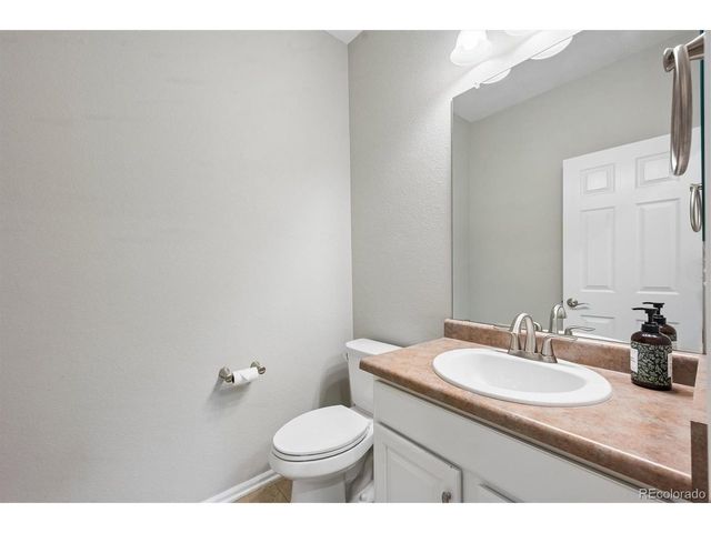 7127 S Patsburg Way, Aurora, CO 80016