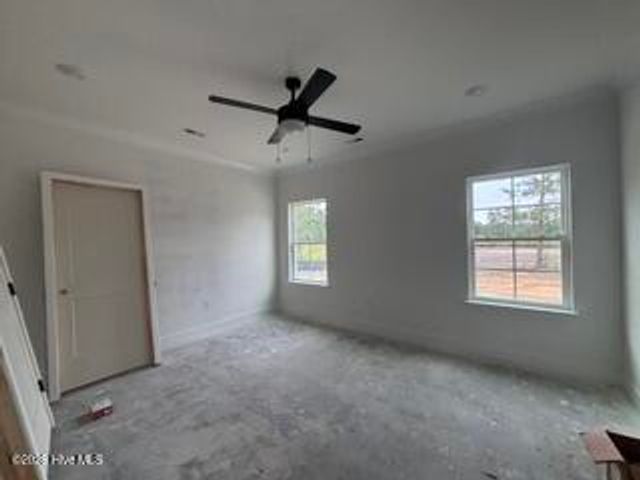 280 Eastwood Drive, Wallace, NC 28466