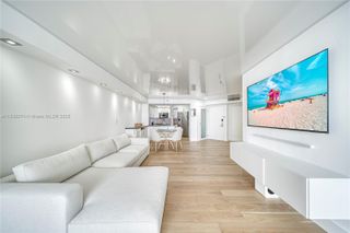 6767 Collins Ave 1706, Miami Beach, FL 33141