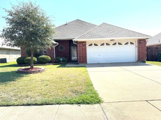 3400 Jack Atkins Court, Haltom City, TX 76117