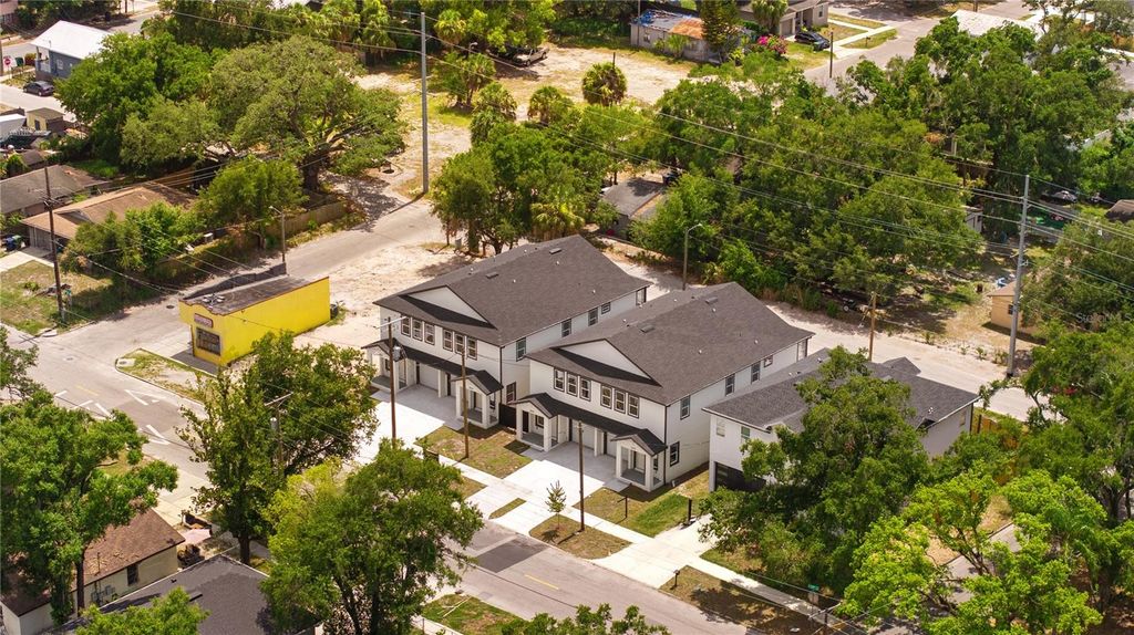 Image 11 of property listing at 2806 N 29TH STREET 1, Tampa, FL 33605