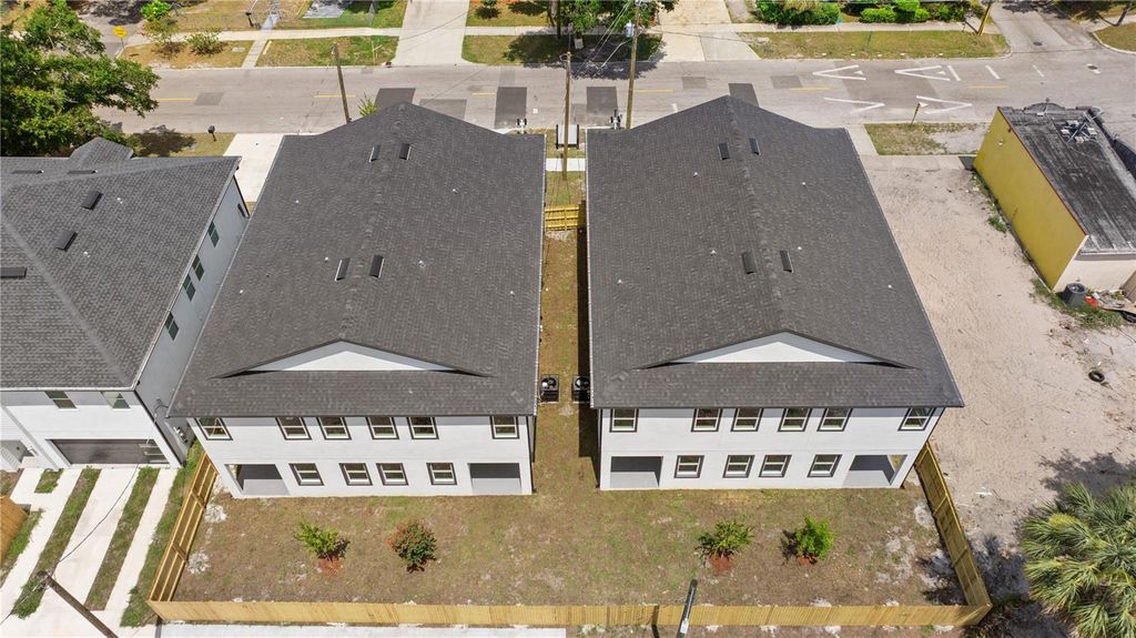 Image 3 of property listing at 2806 N 29TH STREET 1, Tampa, FL 33605