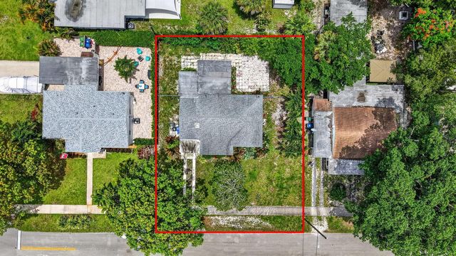 841 SW 18th Court, Fort Lauderdale, FL 33315