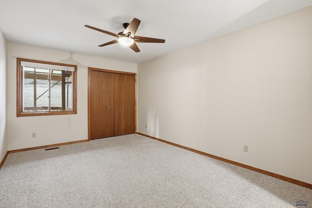 3415 IDLEWILD CT, Rapid City, SD 57702