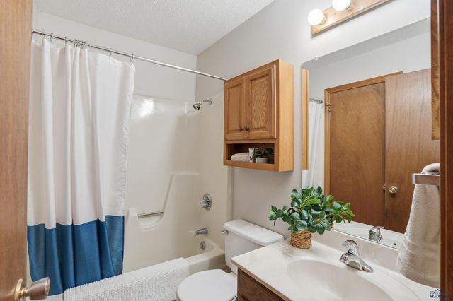 3415 IDLEWILD CT, Rapid City, SD 57702