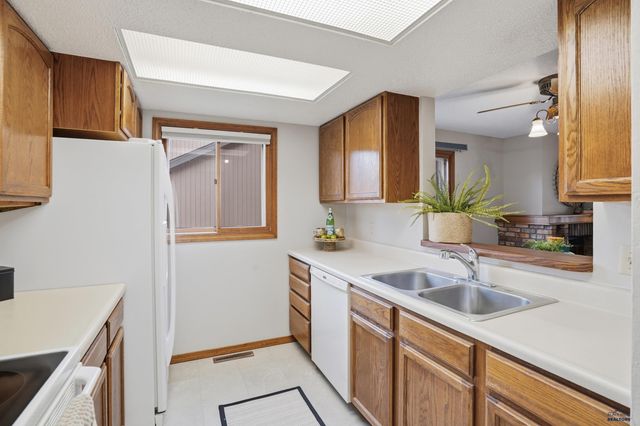 3415 IDLEWILD CT, Rapid City, SD 57702