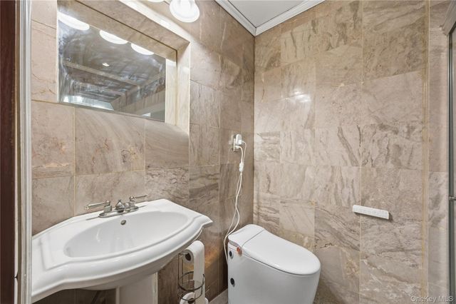 867 Kinsella Street, Bronx, NY 10462